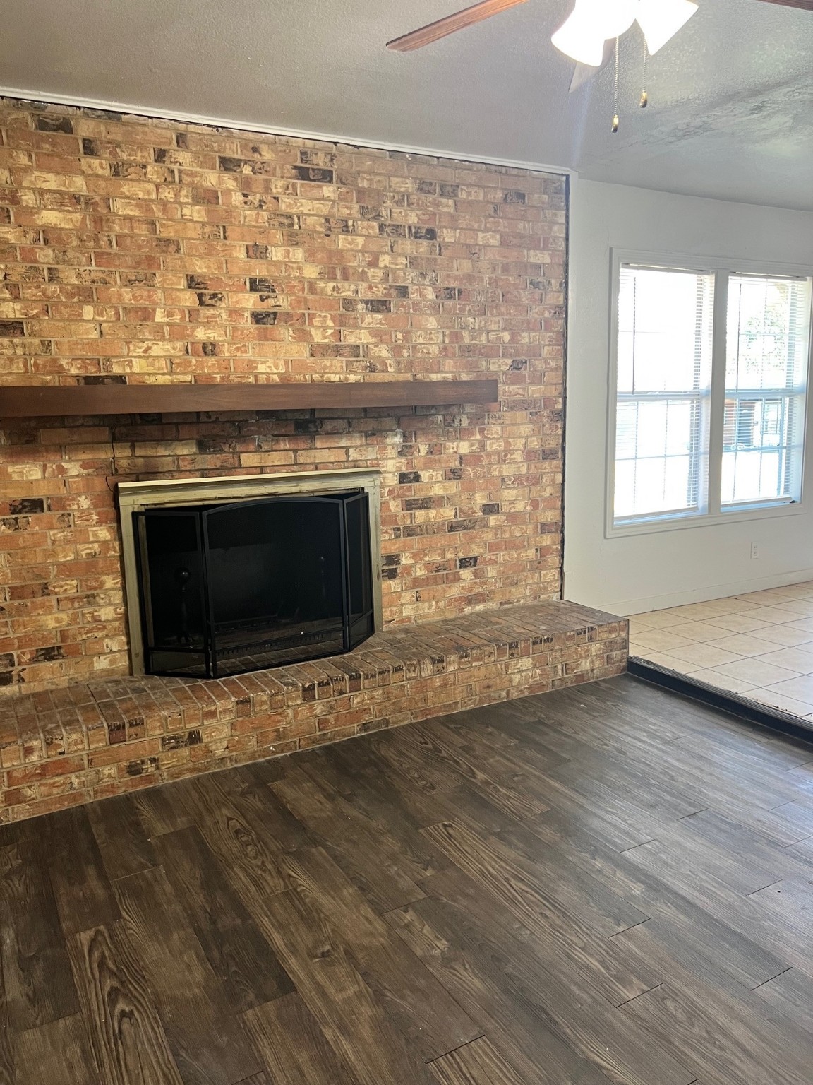 109 NE Cindy Lane Burleson TX 76028