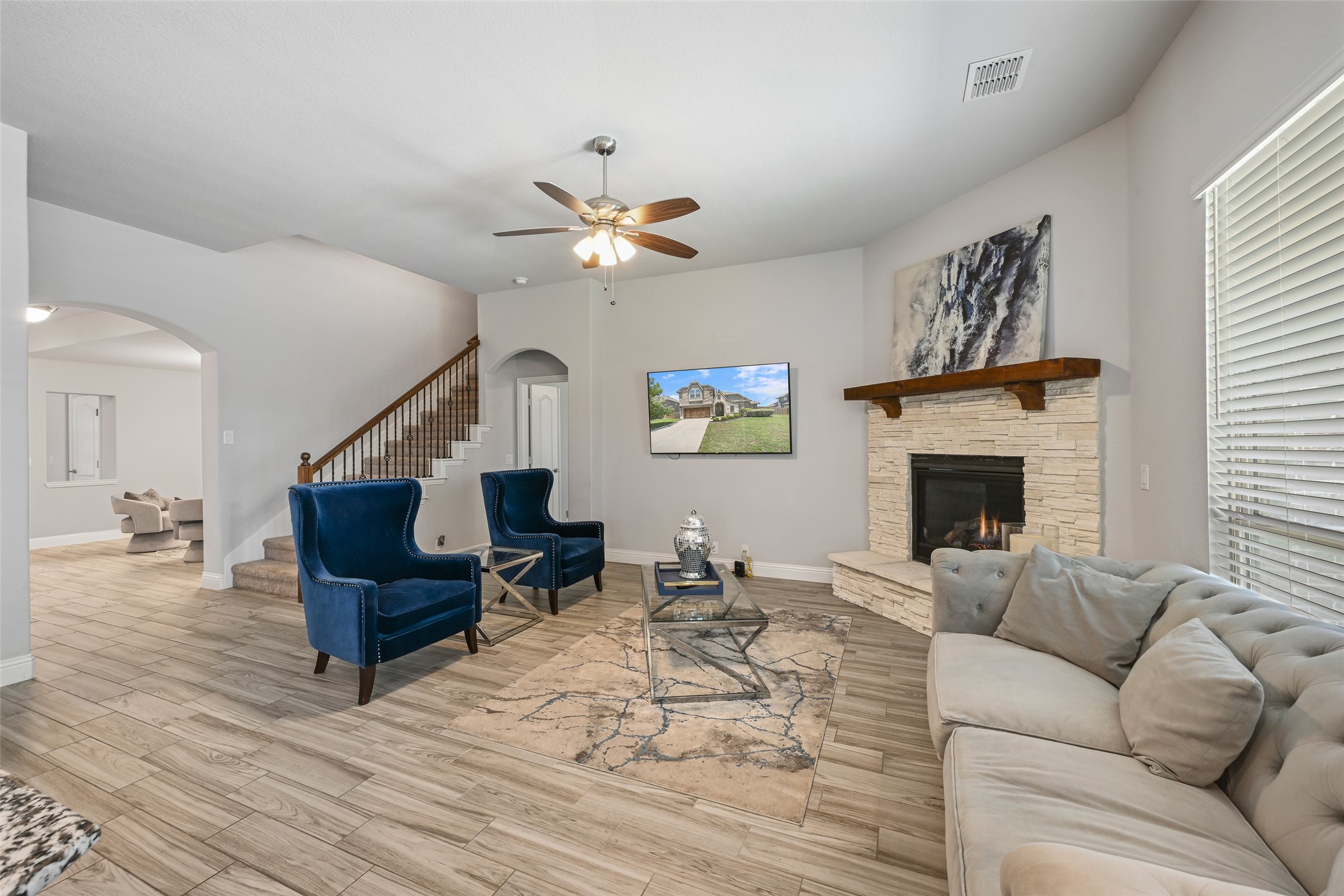 933 Vista Lane Desoto TX 75115