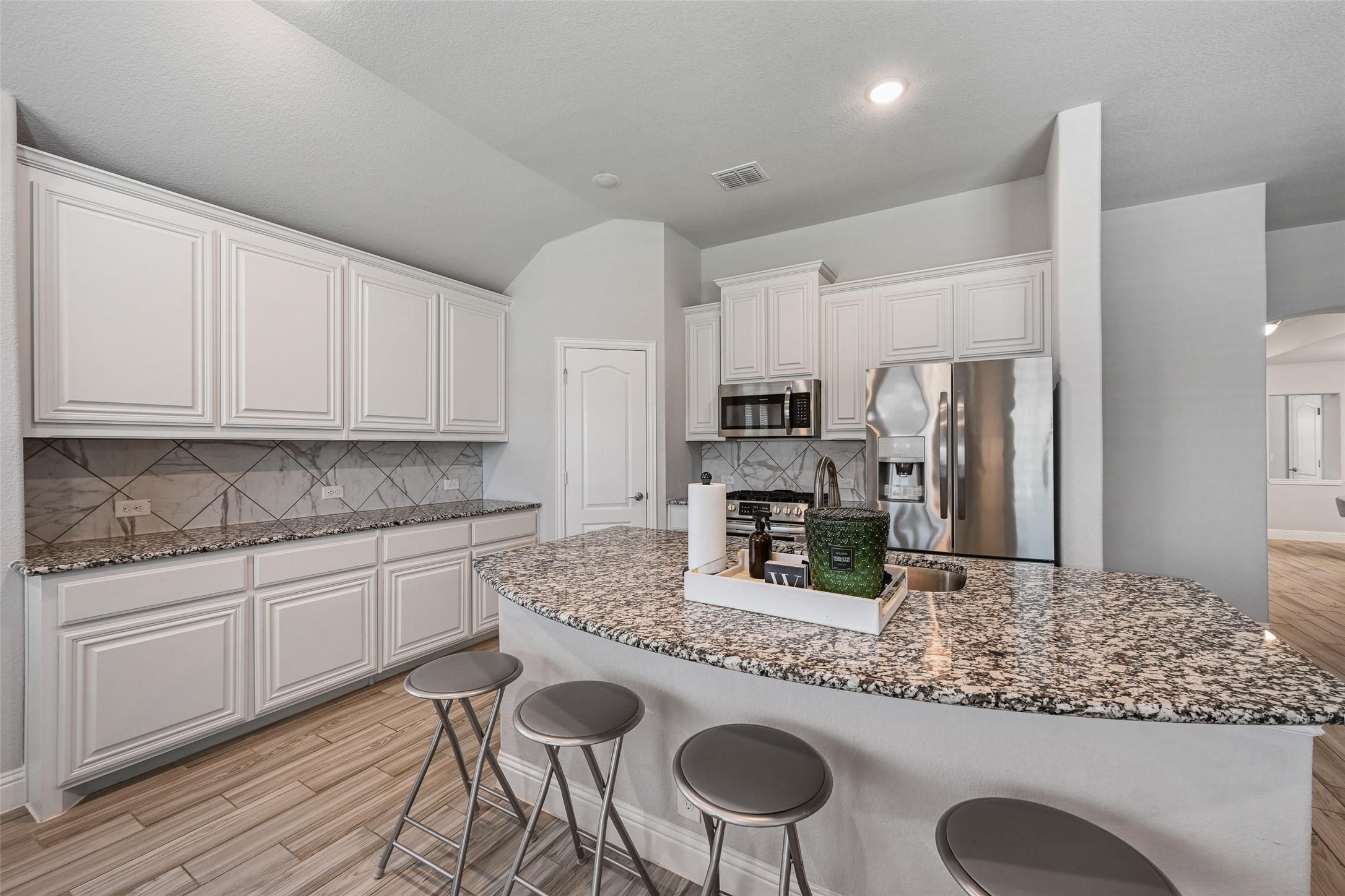 933 Vista Lane Desoto TX 75115