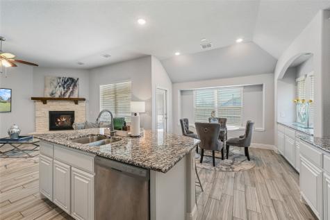 933 Vista Lane Desoto TX 75115