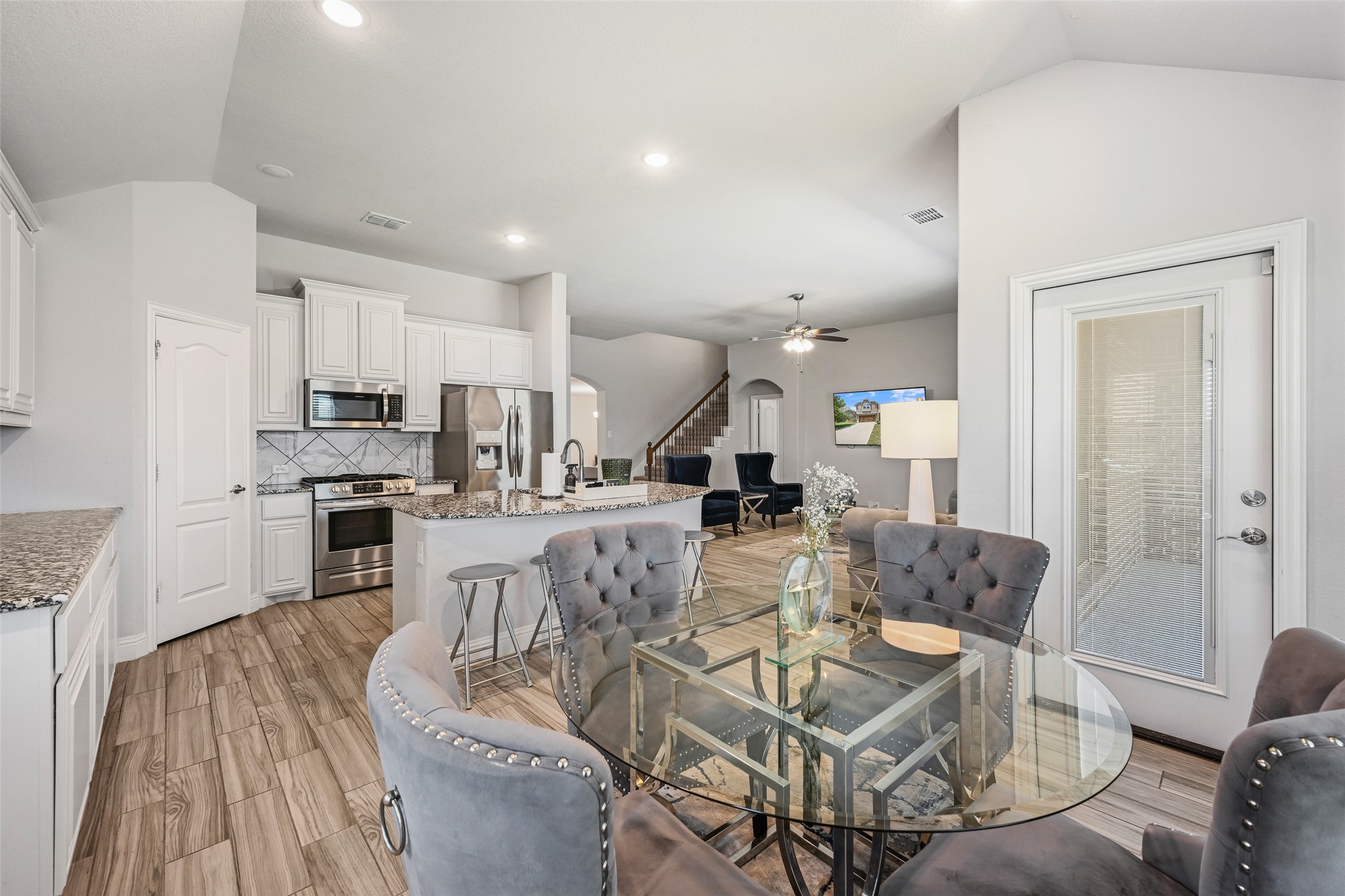 933 Vista Lane Desoto TX 75115