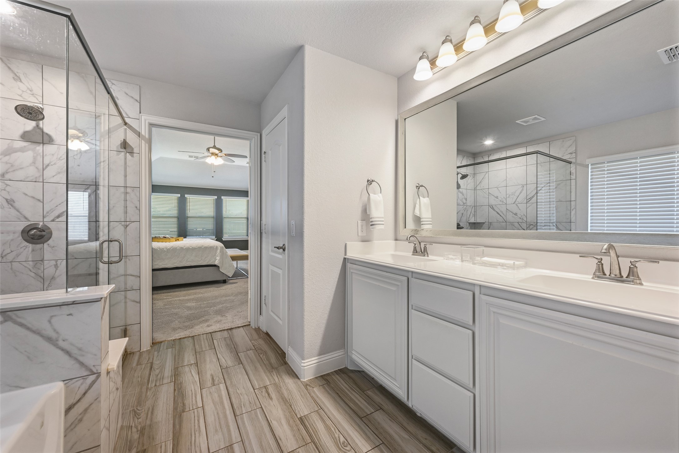 933 Vista Lane Desoto TX 75115