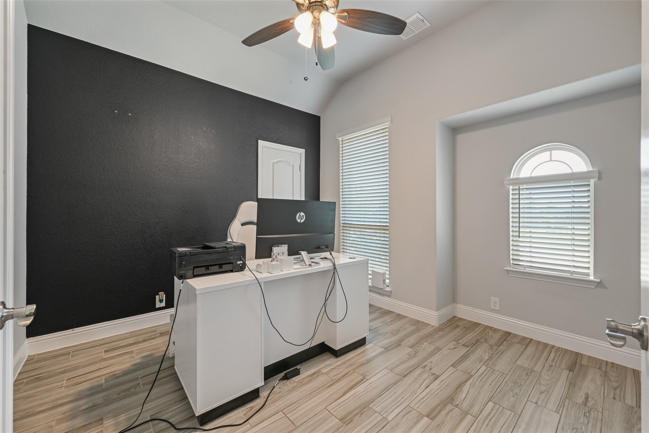 933 Vista Lane Desoto TX 75115