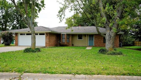 304 Rowland Street Stephenville TX 76401