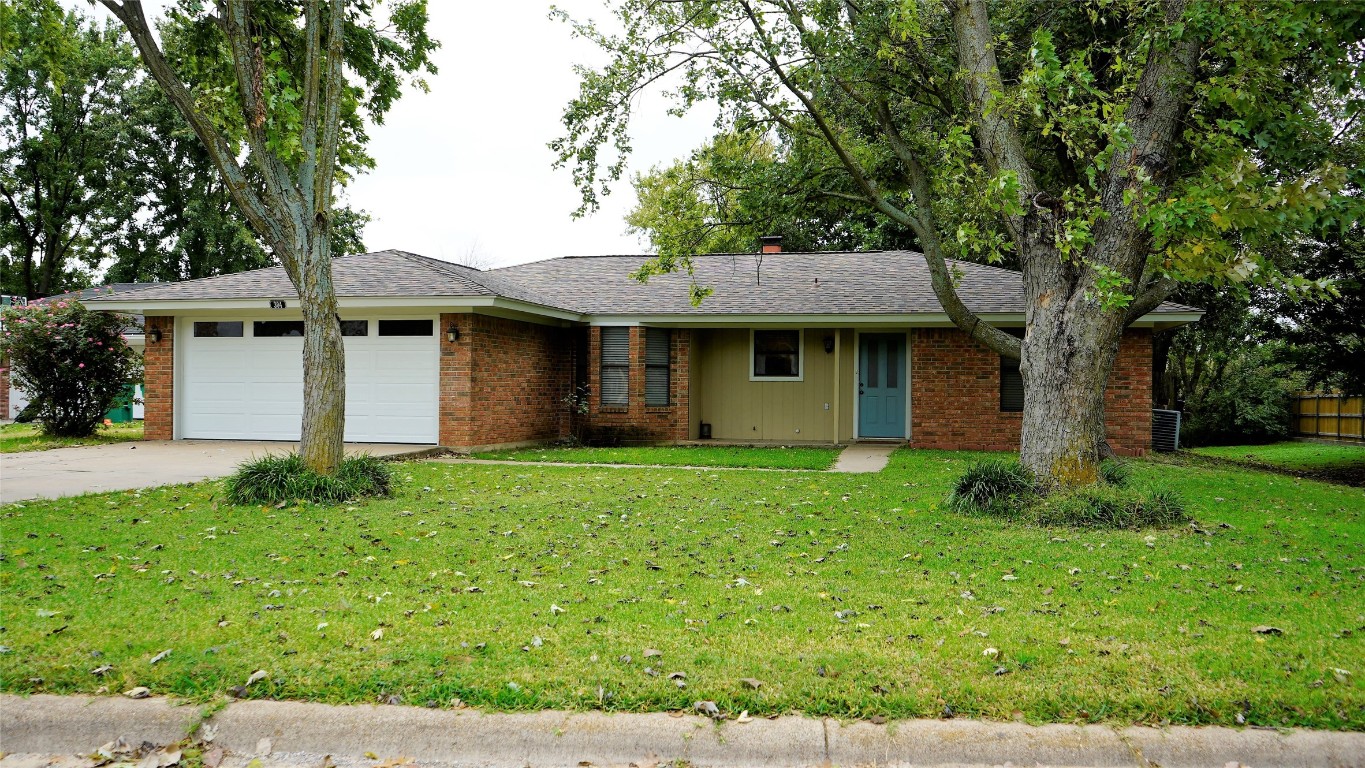 304 Rowland Street Stephenville TX 76401