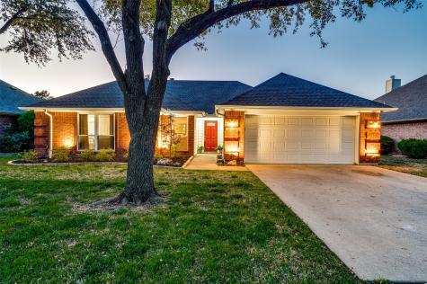 9121 Meandering Drive North Richland Hills TX 76182
