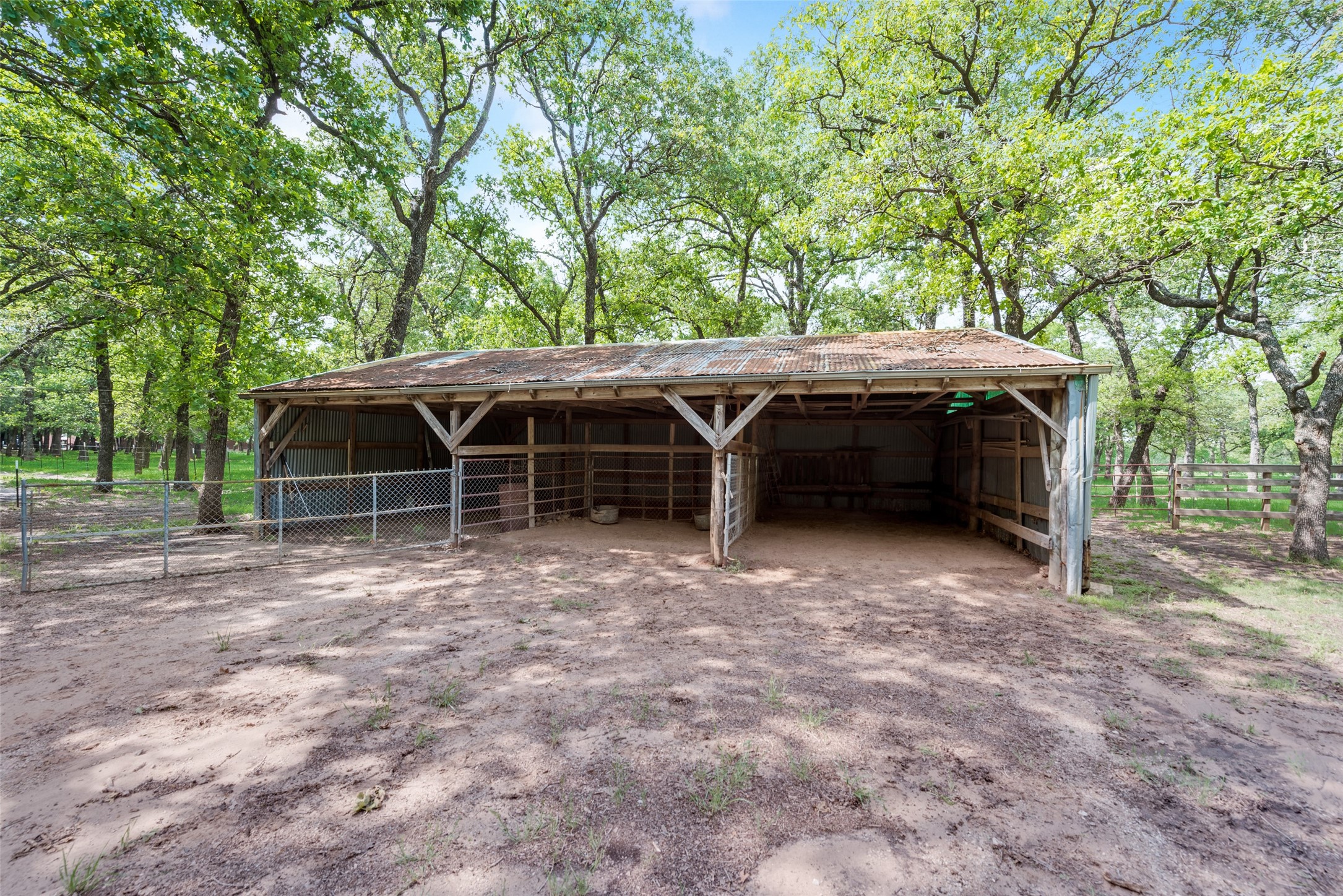 460 J E Woody Road Springtown TX 76082
