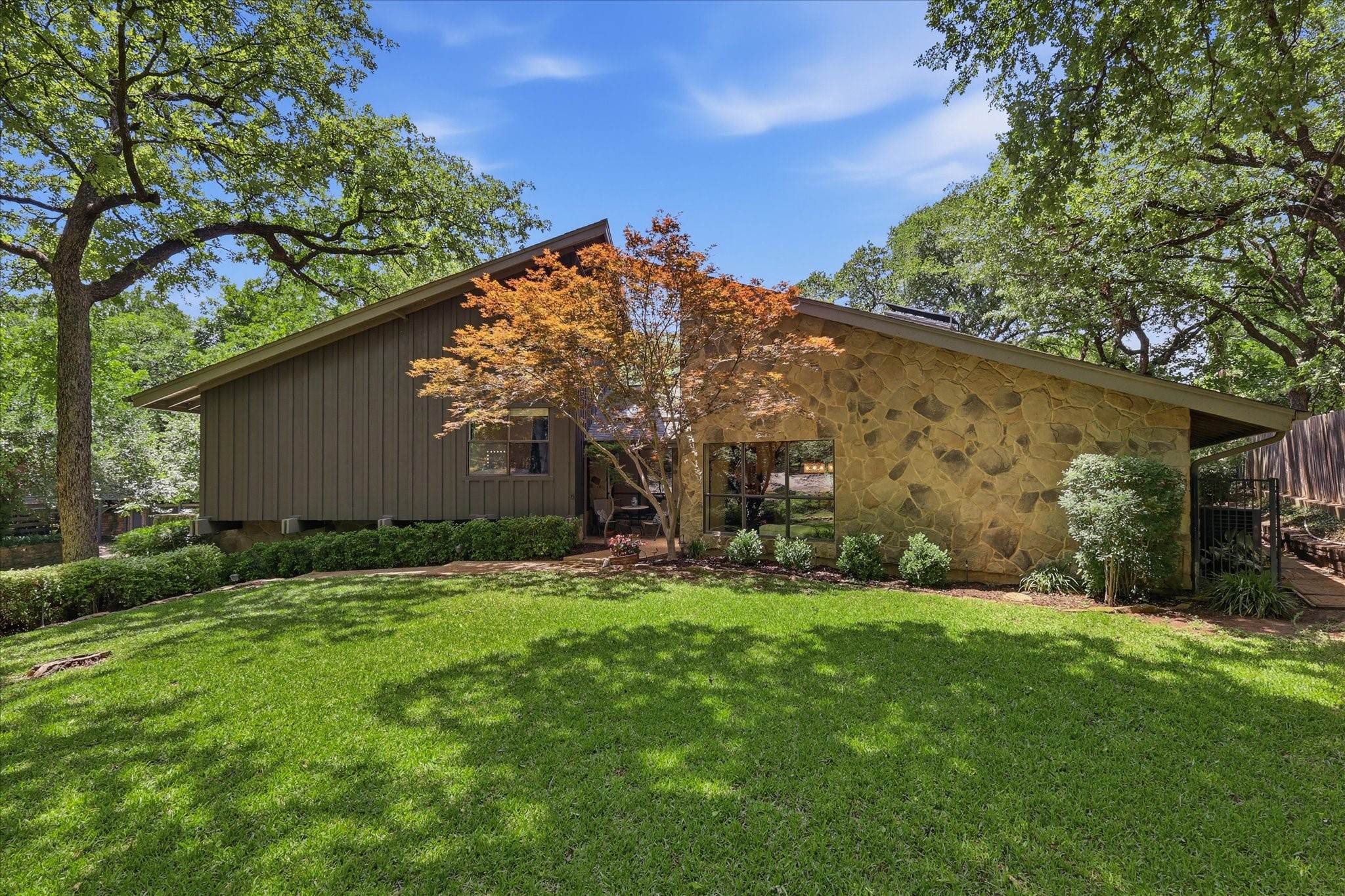 5 Country Place Circle Dalworthington Gardens TX 76016