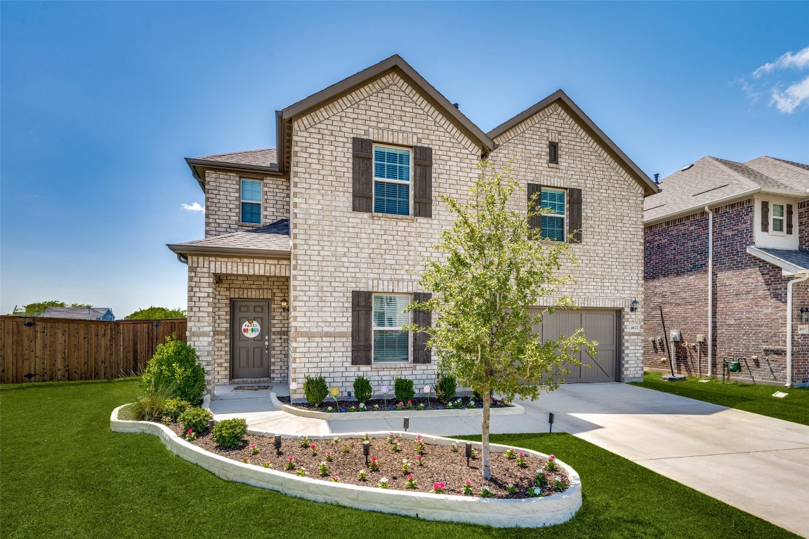 4921 Cleves Avenue Aubrey TX 76227