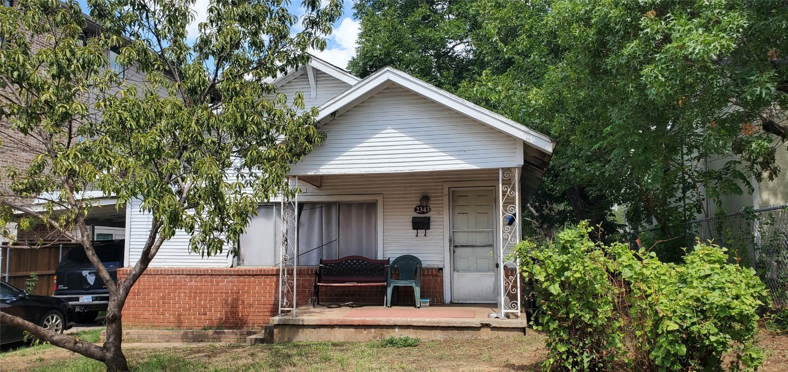 2343 Hondo Avenue Dallas TX 75219