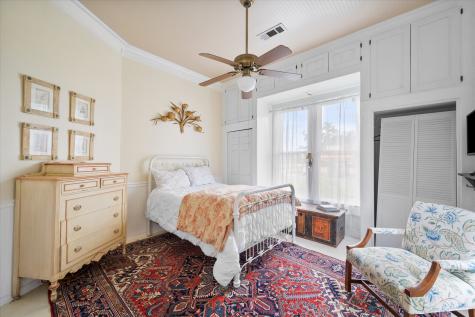 1004 W 5th Avenue Corsicana TX 75110