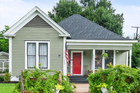 1004 W 5th Avenue Corsicana TX 75110
