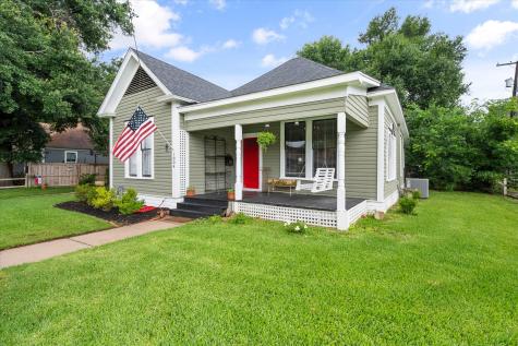 1004 W 5th Avenue Corsicana TX 75110