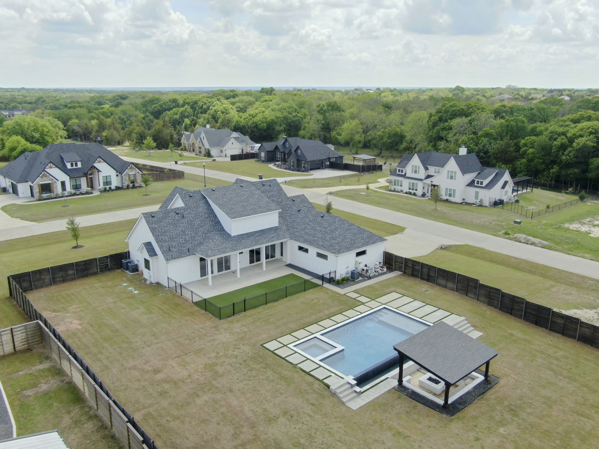 140 Farish Lane Waxahachie TX 75167