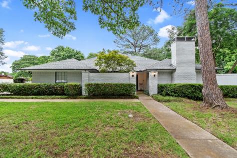 2105 Clearbrook Court Arlington TX 76013