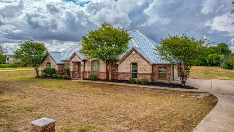 214 Lost Oak Drive Azle TX 76020