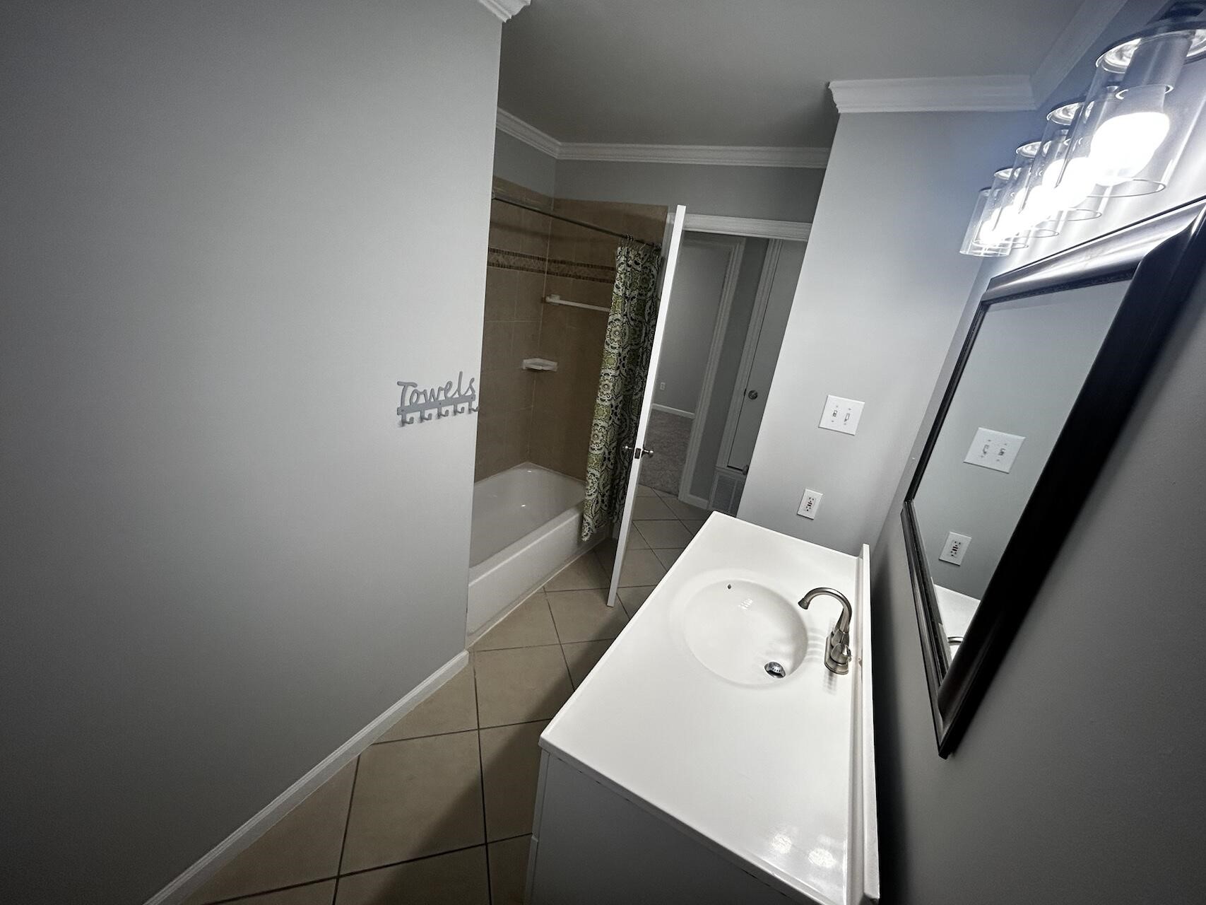 602 Janann Street Euless TX 76039
