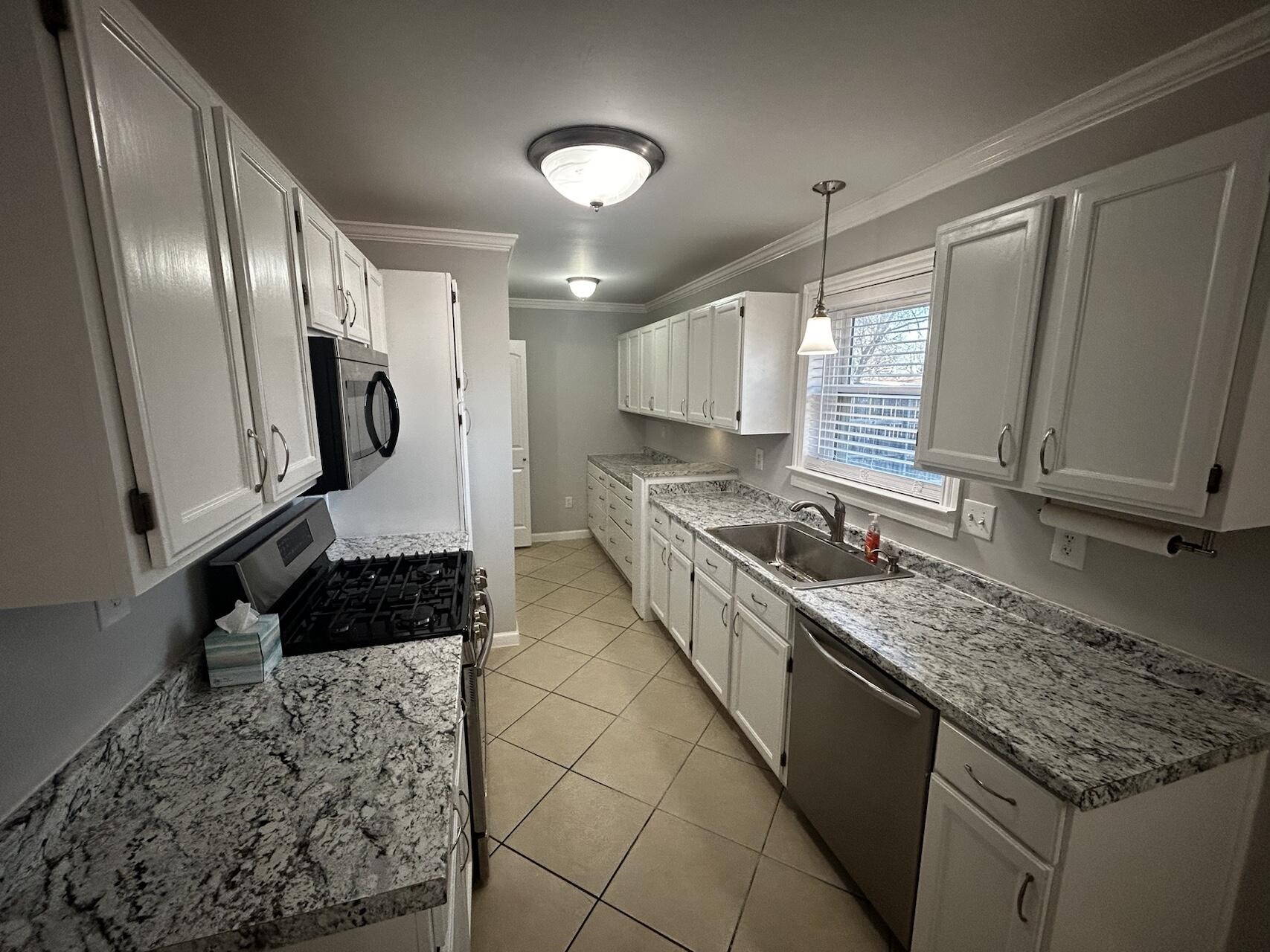 602 Janann Street Euless TX 76039