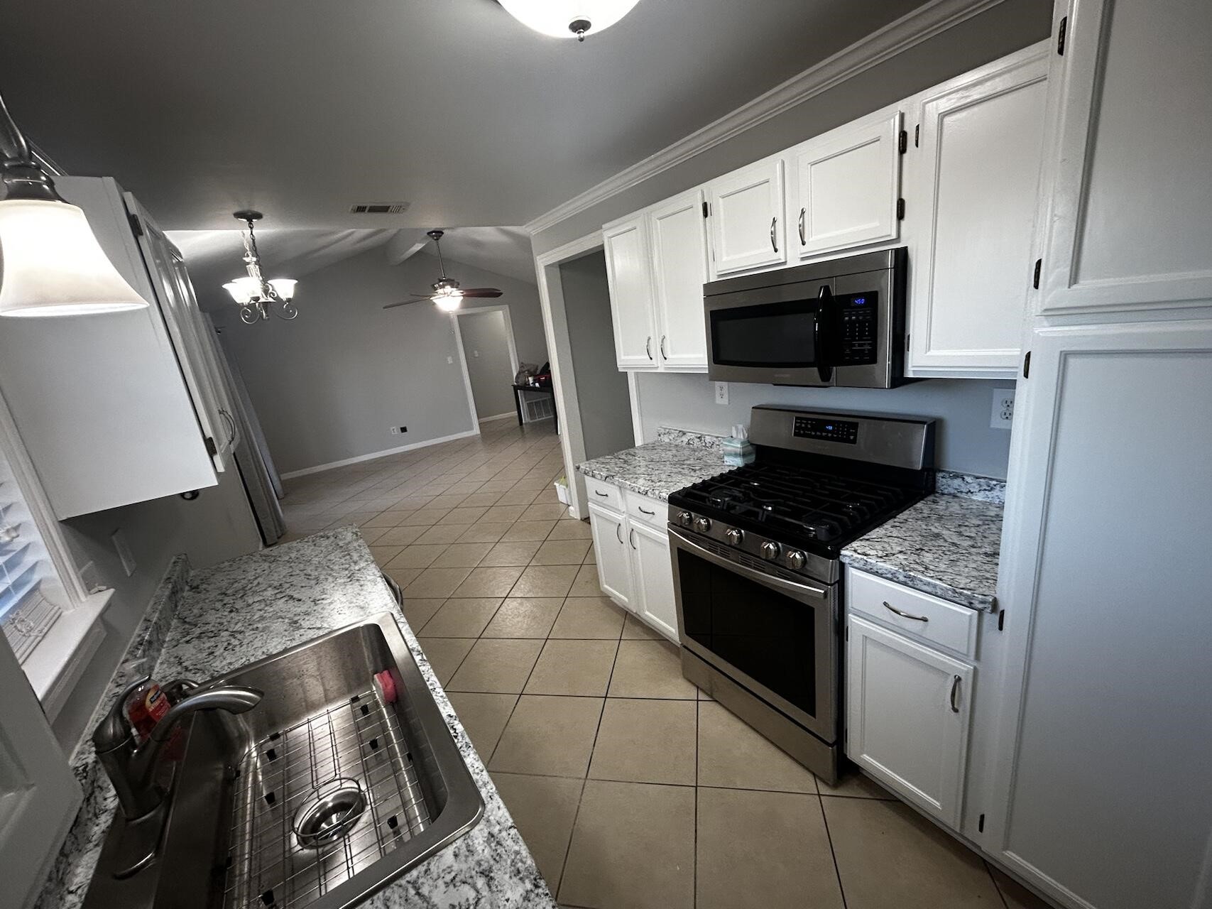 602 Janann Street Euless TX 76039