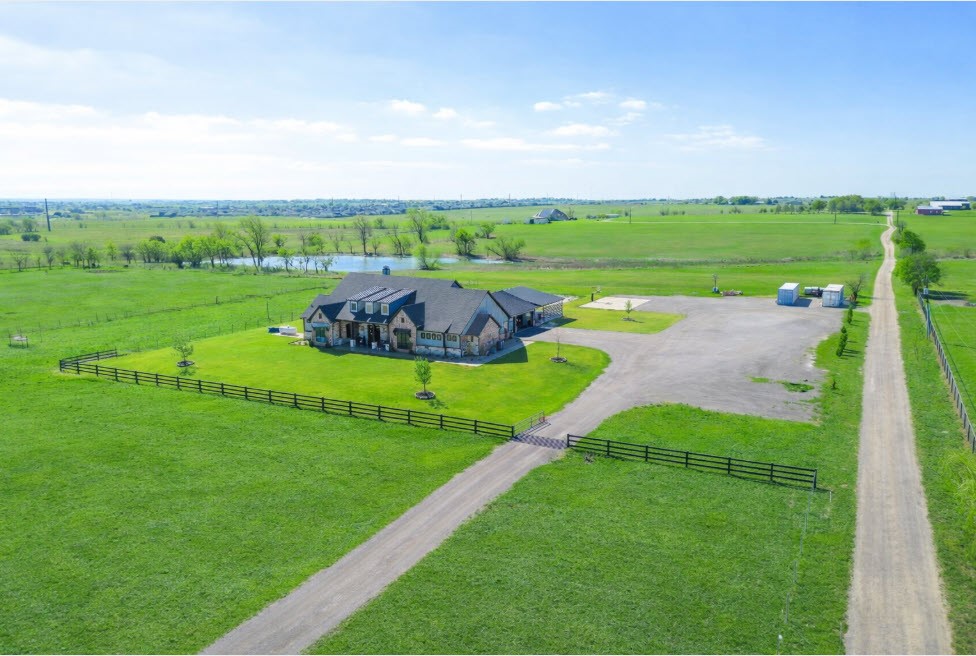 8701 County Road 1129 Godley TX 76044
