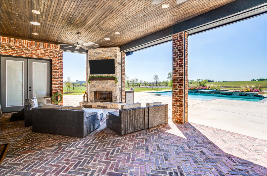 8701 County Road 1129 Godley TX 76044