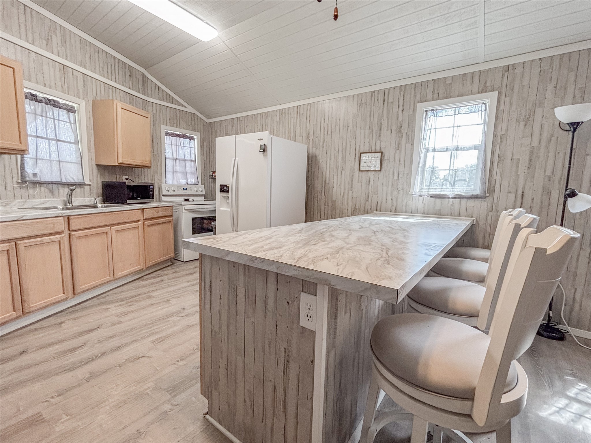 386 N Rock Creek Road Waco TX 76708