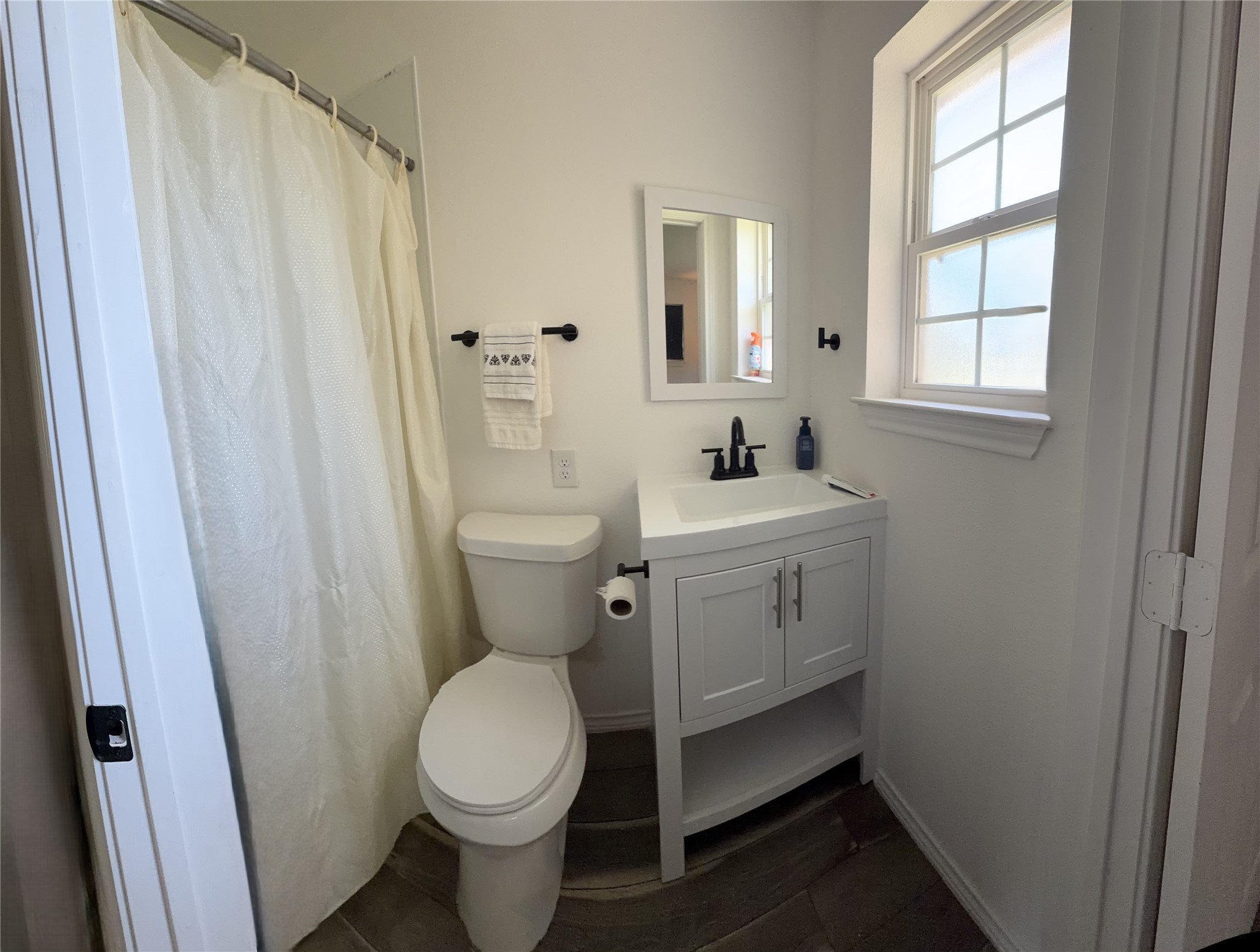 308 E Broadmore Avenue Wills Point TX 75169