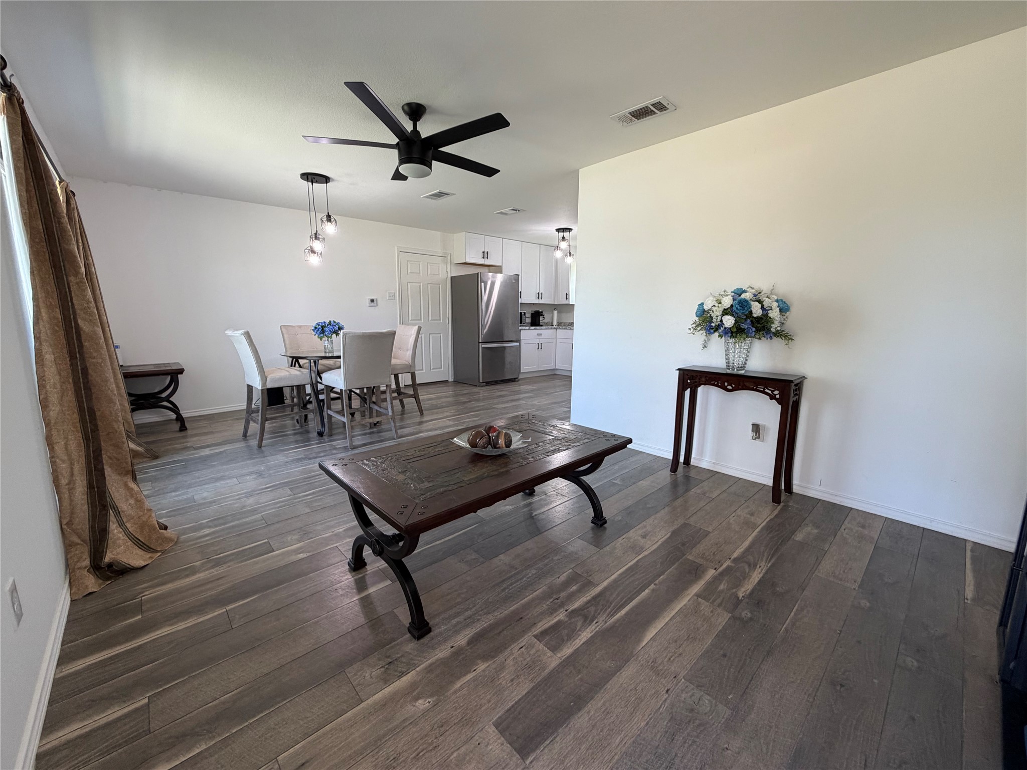 308 E Broadmore Avenue Wills Point TX 75169