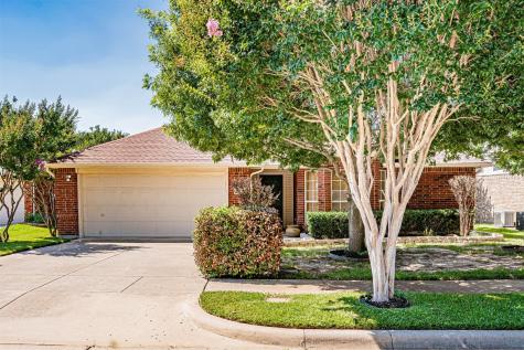1906 Roselle Court Arlington TX 76018