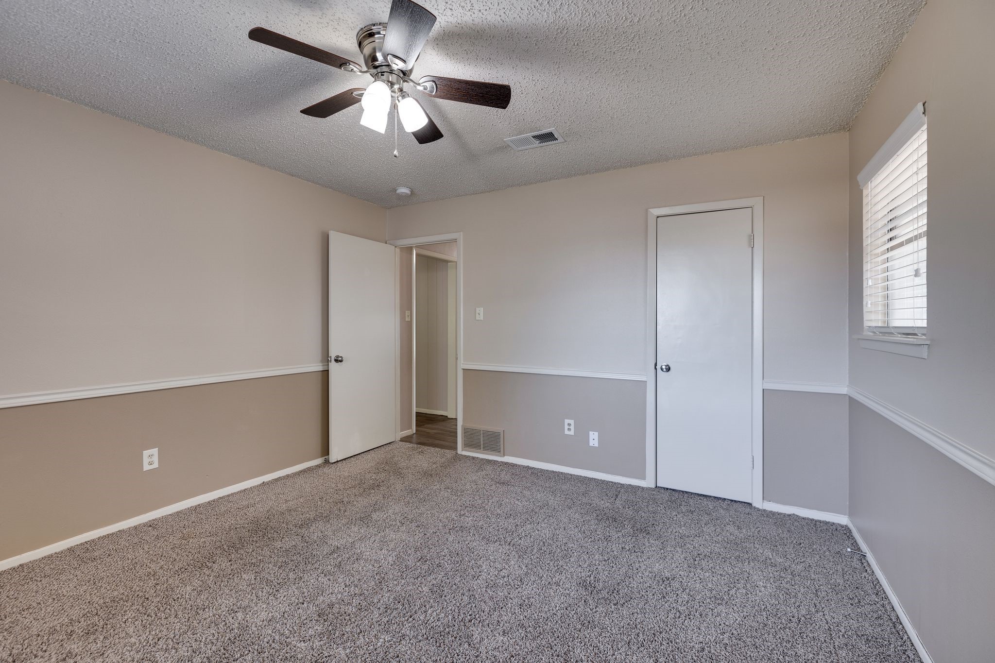 504 S Colonial Drive Cleburne TX 76033
