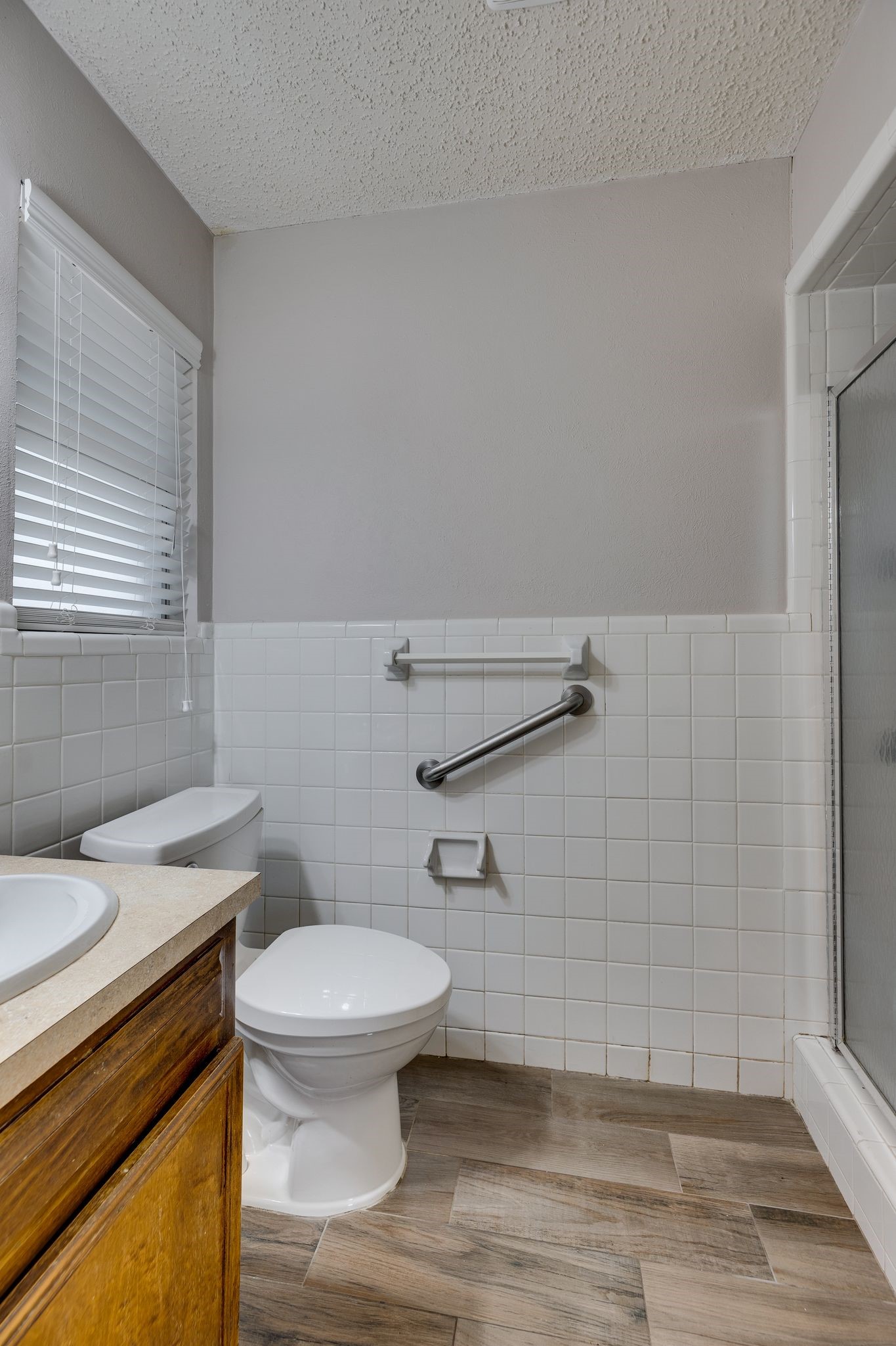 504 S Colonial Drive Cleburne TX 76033