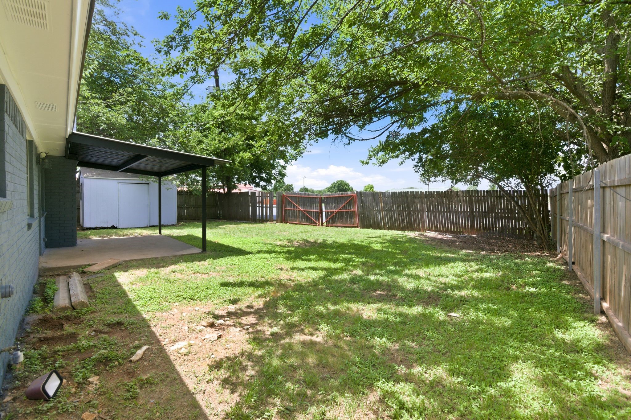 504 S Colonial Drive Cleburne TX 76033