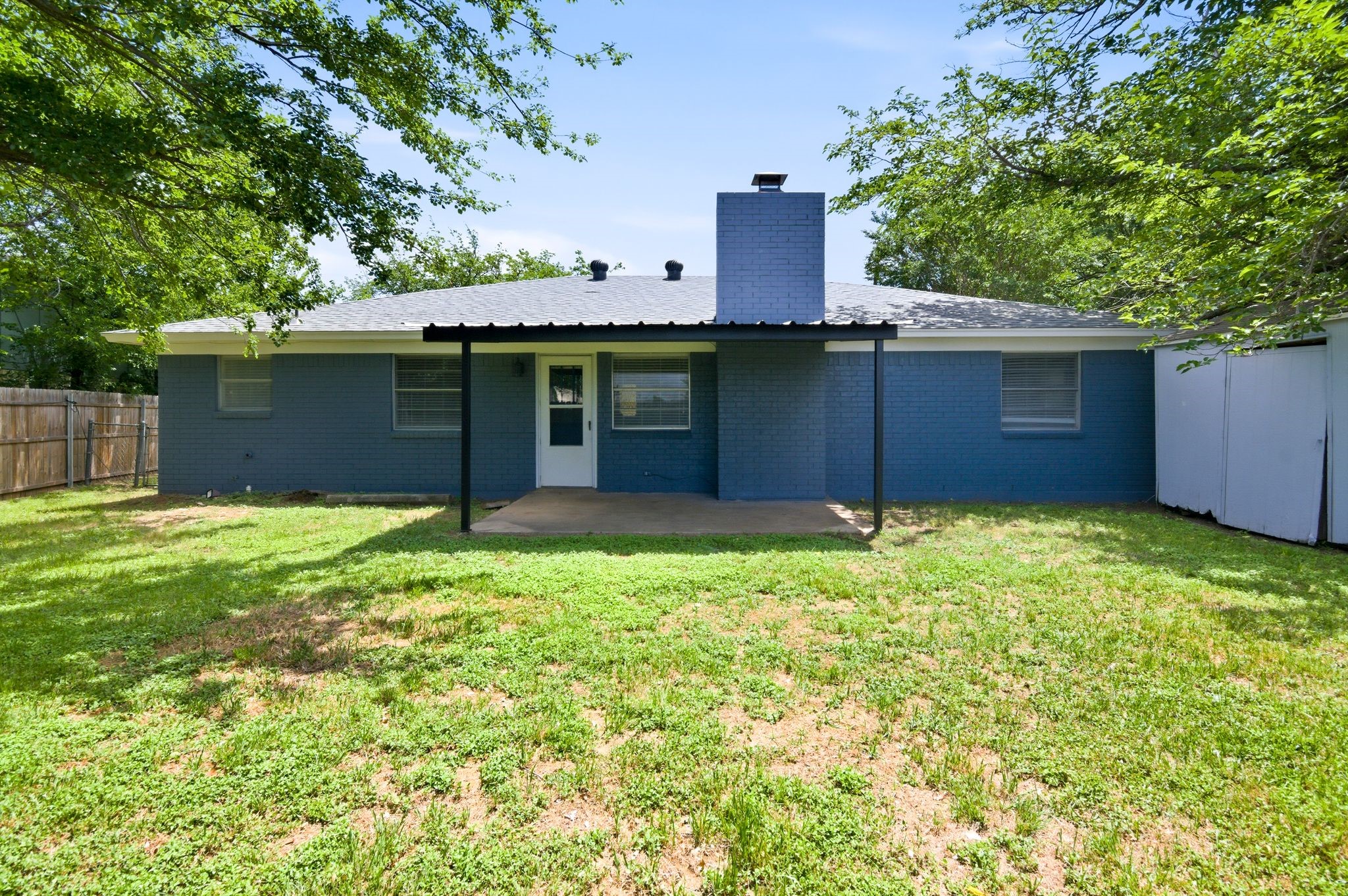 504 S Colonial Drive Cleburne TX 76033
