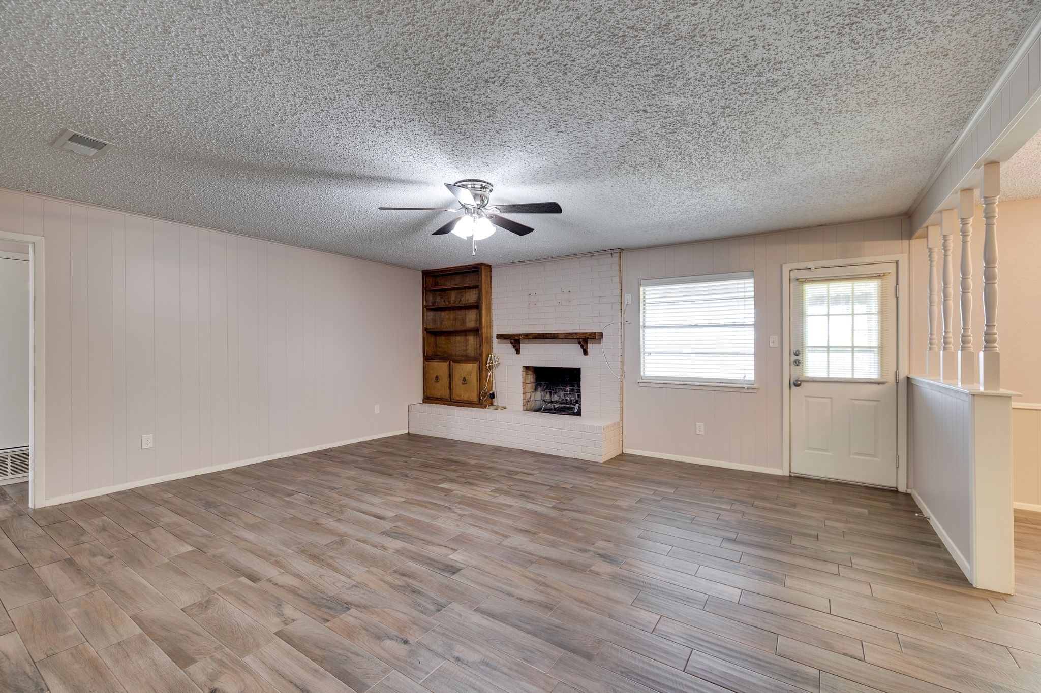 504 S Colonial Drive Cleburne TX 76033