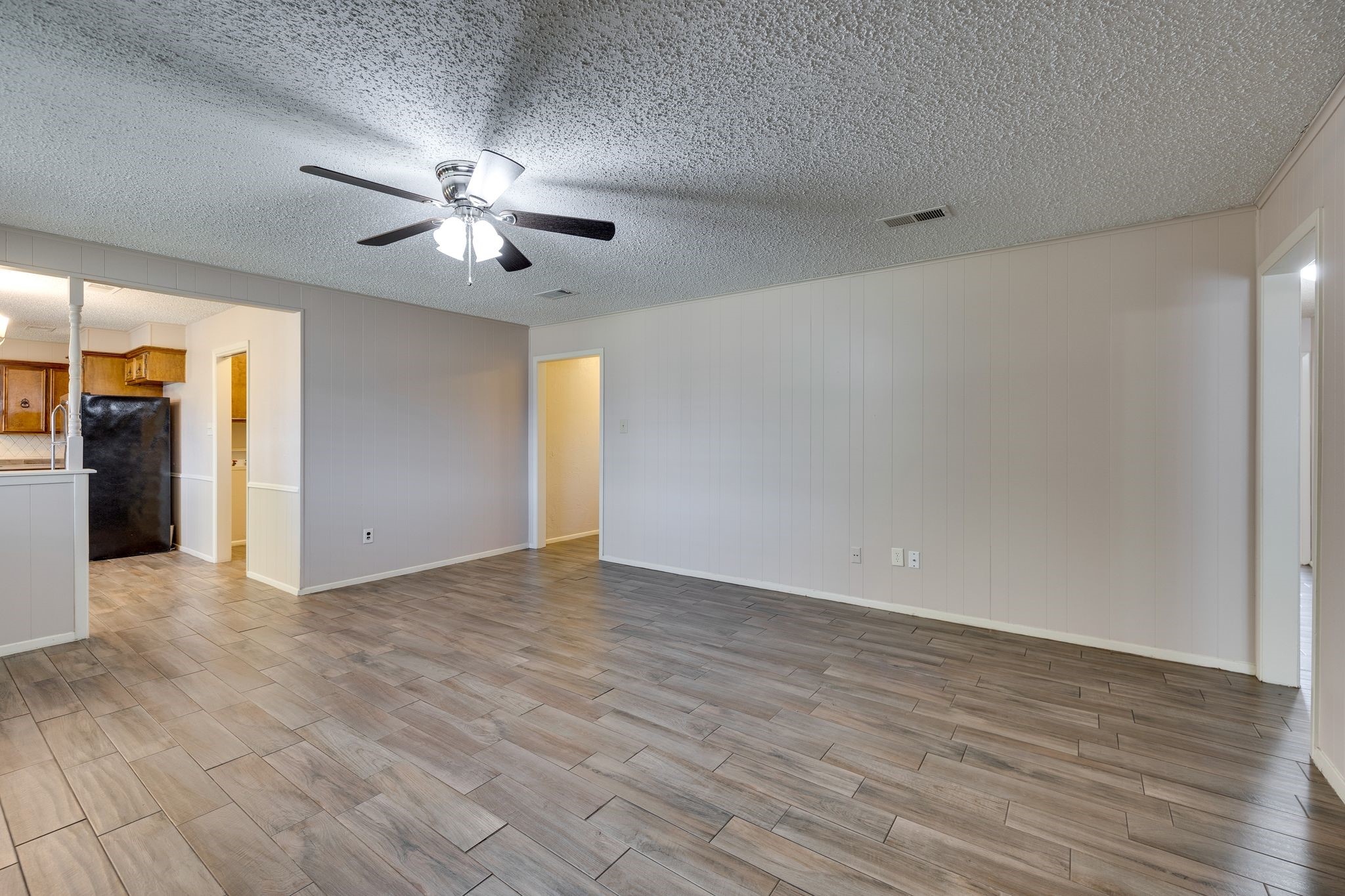 504 S Colonial Drive Cleburne TX 76033
