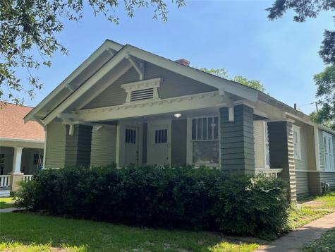106 S Willomet Avenue Dallas TX 75208