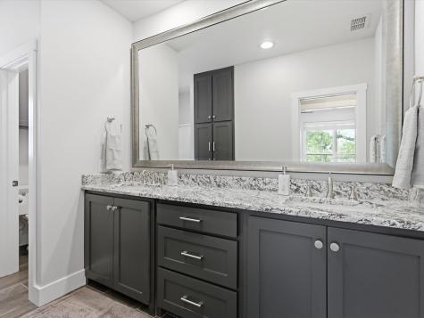 1913 E Lake Drive Weatherford TX 76087