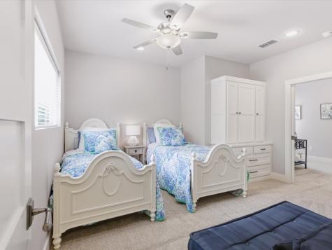 1913 E Lake Drive Weatherford TX 76087