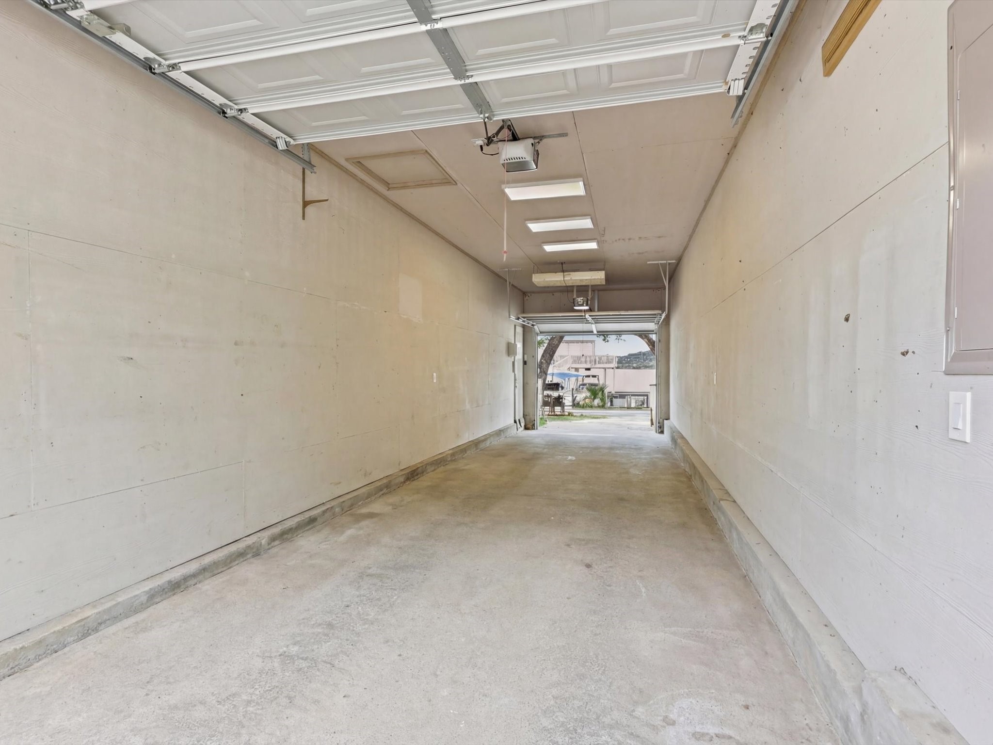 1913 E Lake Drive Weatherford TX 76087
