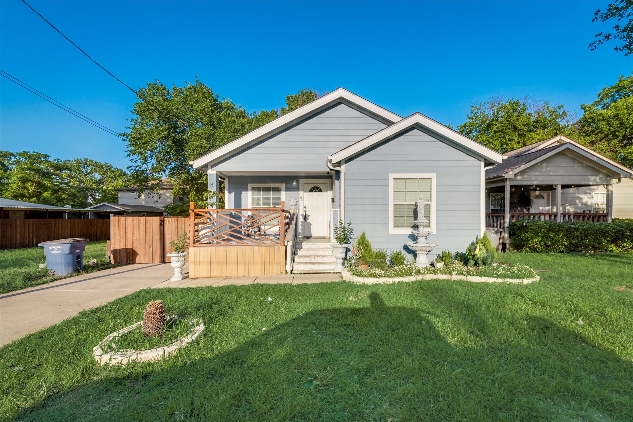 422 Cleaves Street Dallas TX 75203