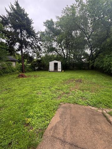 1212 Mclean Avenue Dallas TX 75211