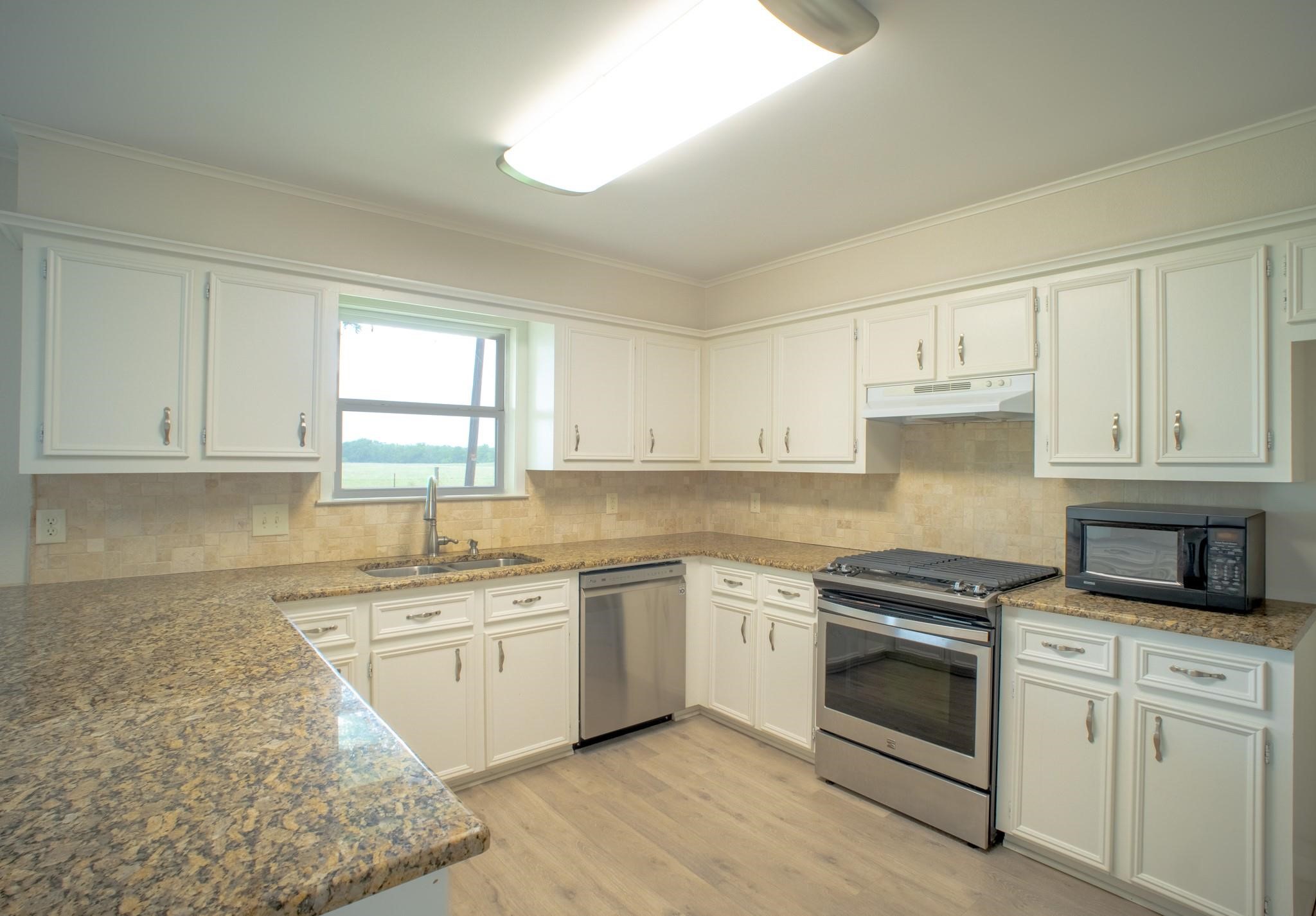 812 Crestline Drive Mexia TX 76667