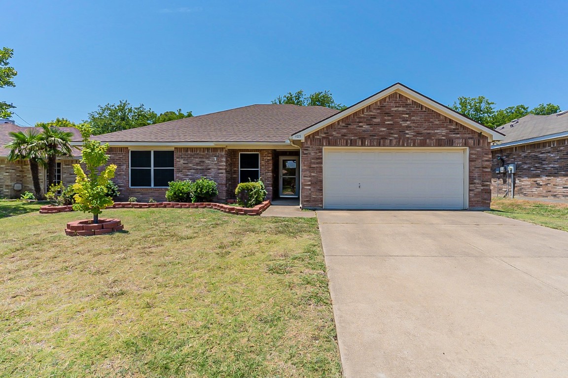 405 Oxford Street Burleson TX 76028