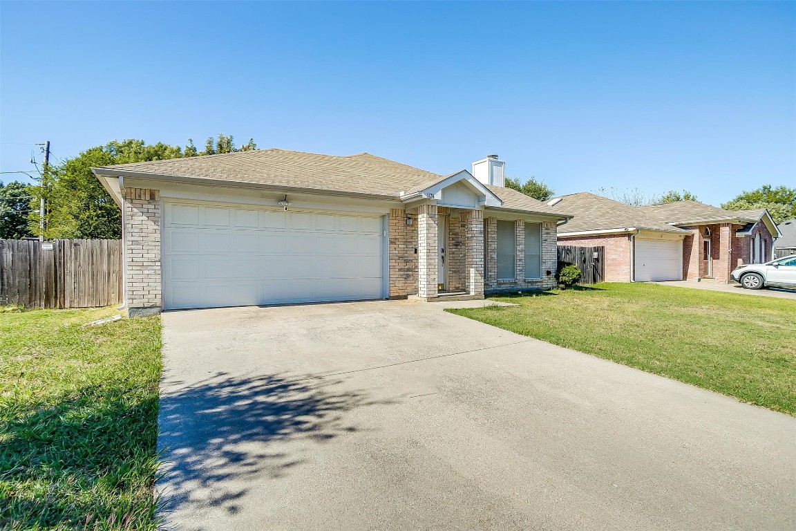 1124 Margie Street Burleson TX 76028
