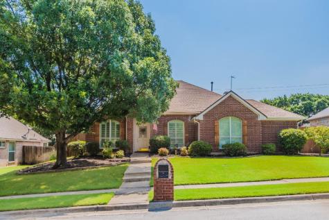 8636 Shadybrooke Drive North Richland Hills TX 76182