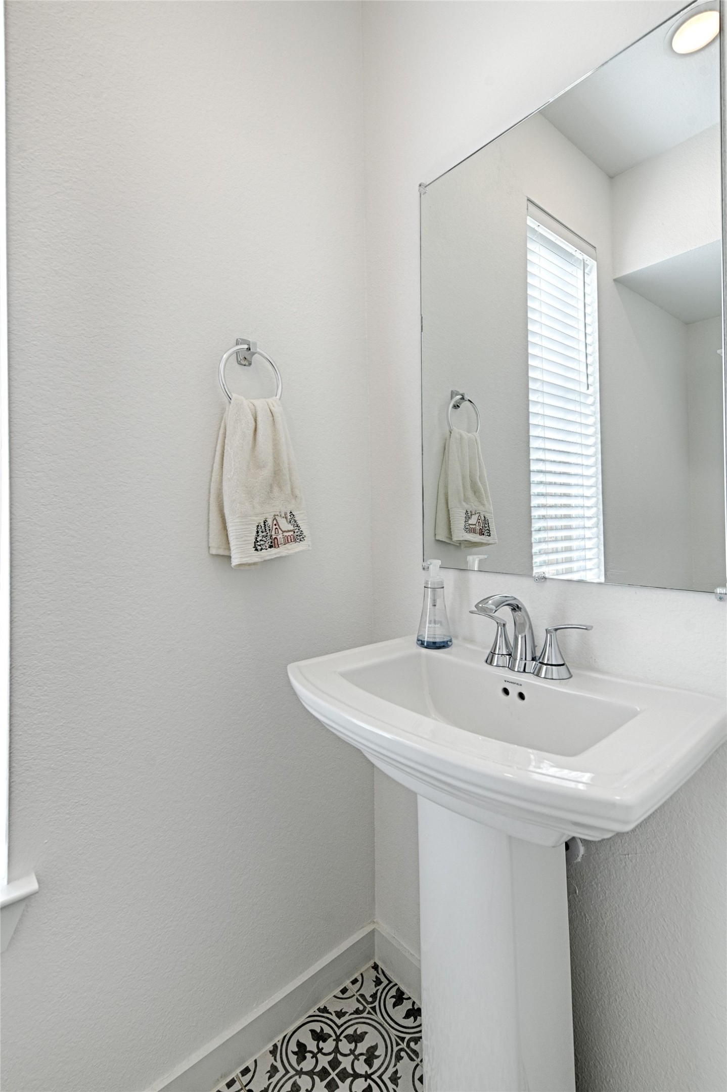 3501 Hunter Street Aubrey TX 76227