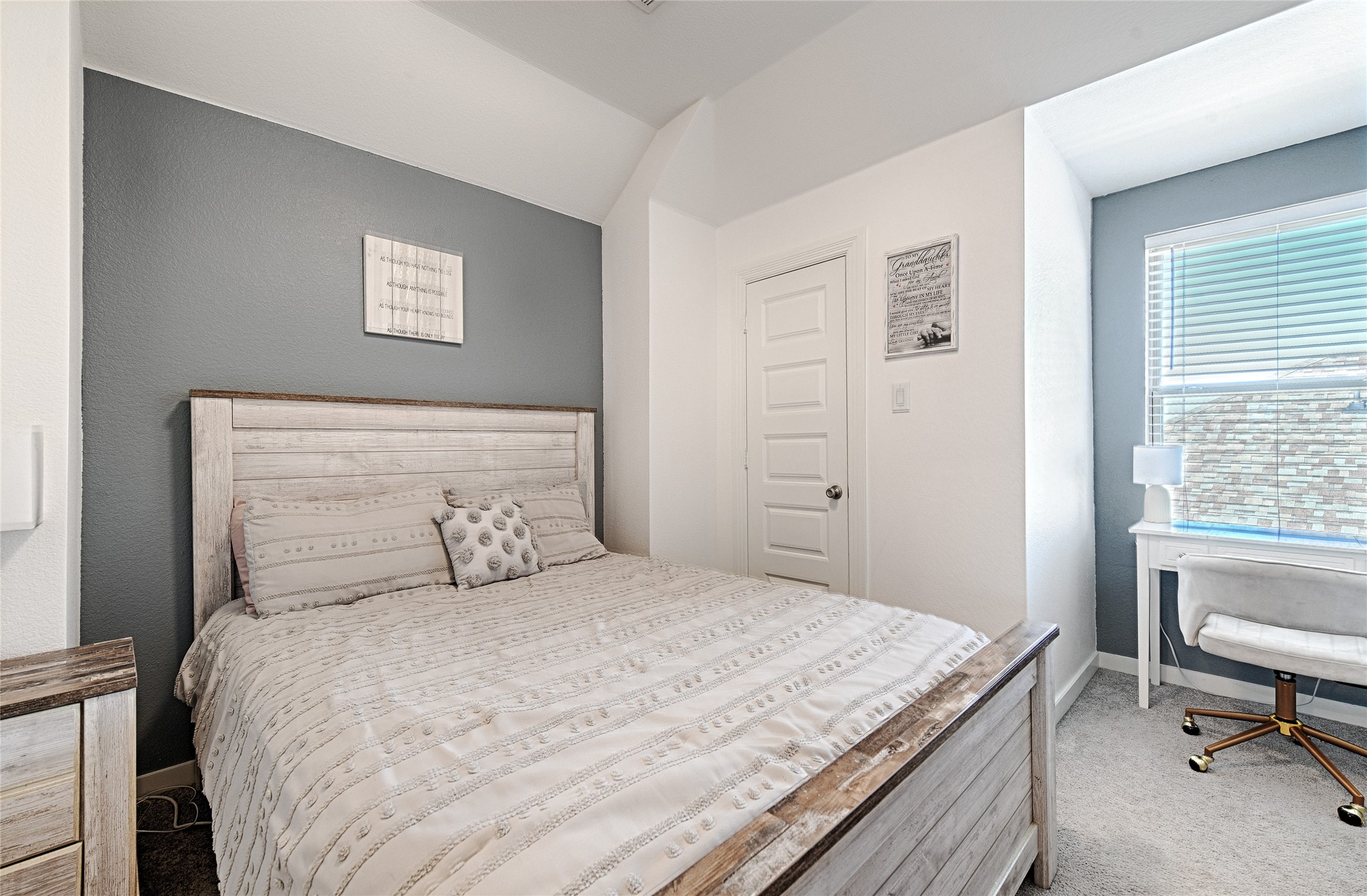 3501 Hunter Street Aubrey TX 76227