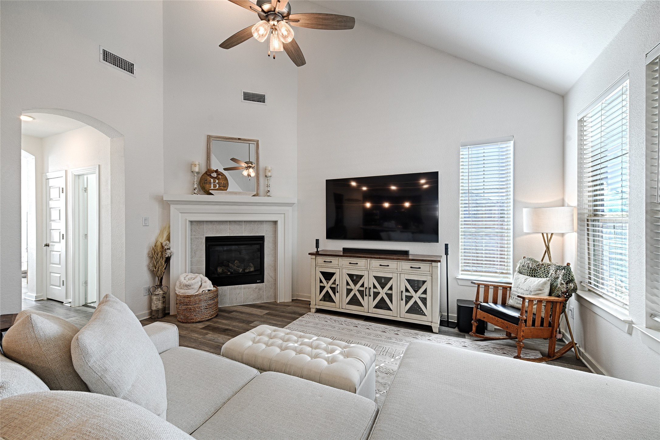 3501 Hunter Street Aubrey TX 76227