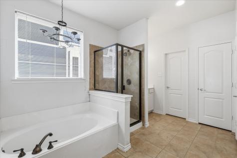 1418 Sea Pines Drive Savannah TX 76227