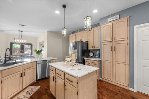 1910 Paloma Way Arlington TX 76006